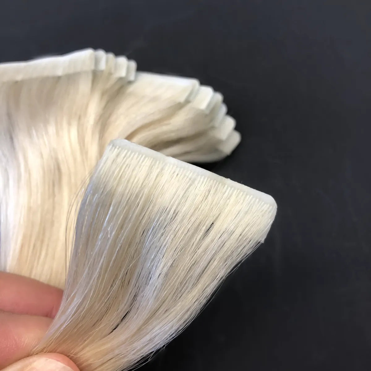 Invisible Tape-Extensions 45cm, 10 Stk. - Helles Platinblond