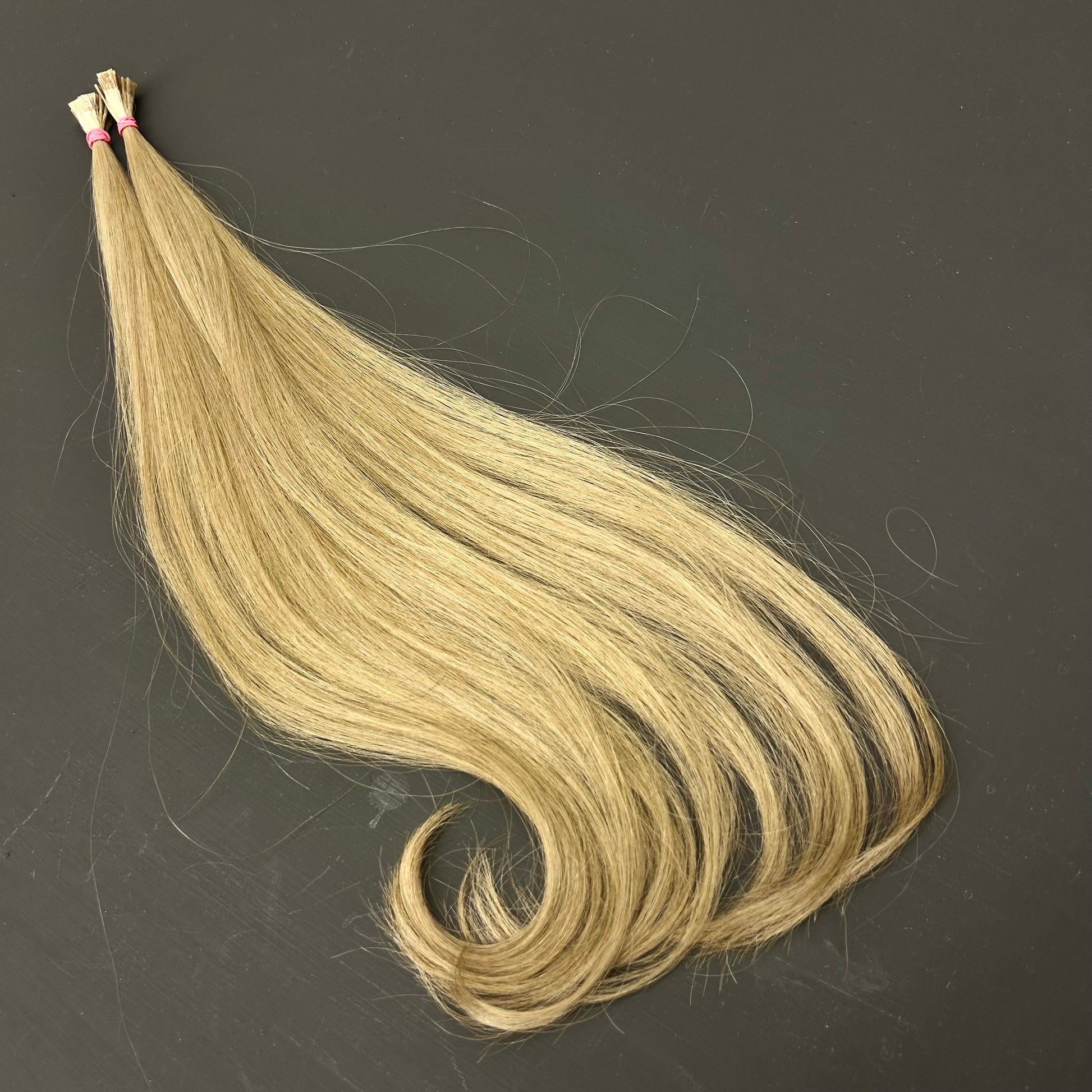 Vietnamesische Keratinextensions, 10 Strähnen, 50 cm, kühles Hellblond Nr. 16